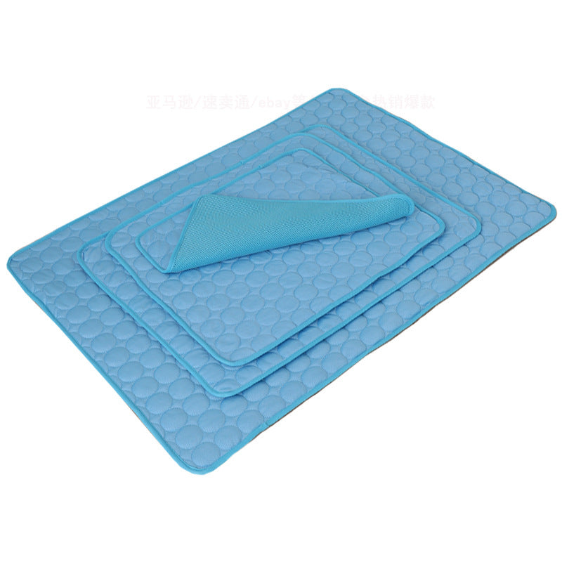 Pet Portable Ice Silk Cooling Pad - QZ Pets