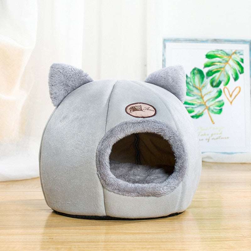 Insulated, Fully Enclosed Cat Bed - QZ Pets