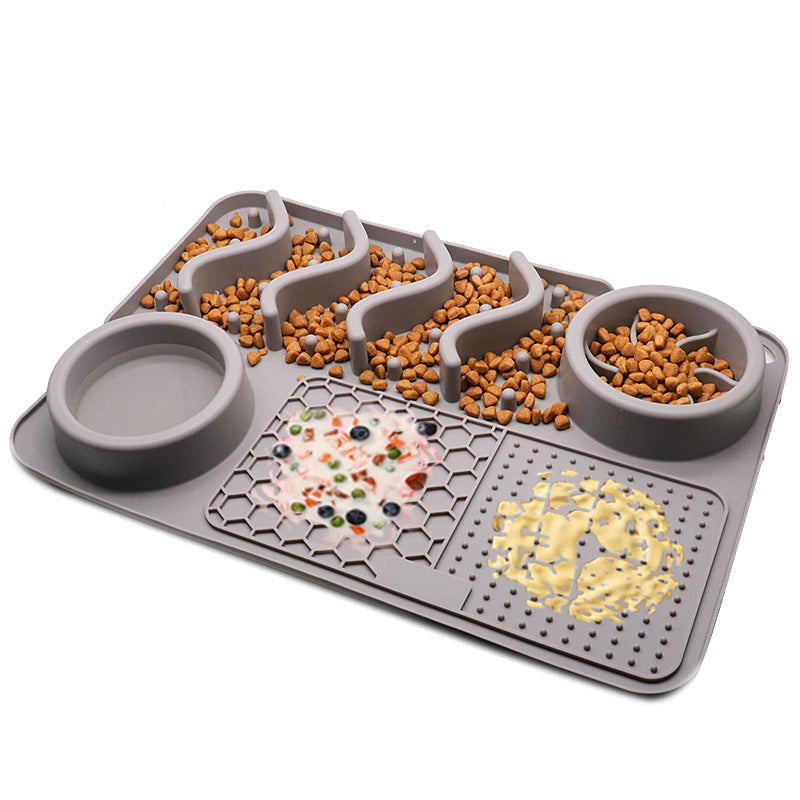 Silicone Licking Mat - Slow Feeder Dog Bowl - QZ Pets